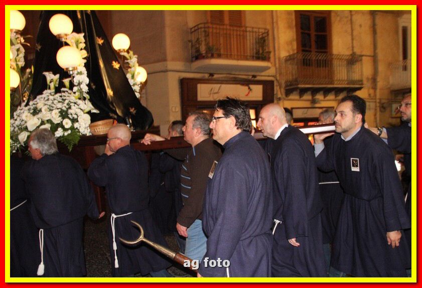 150403 venerdisanto 259_tn.jpg